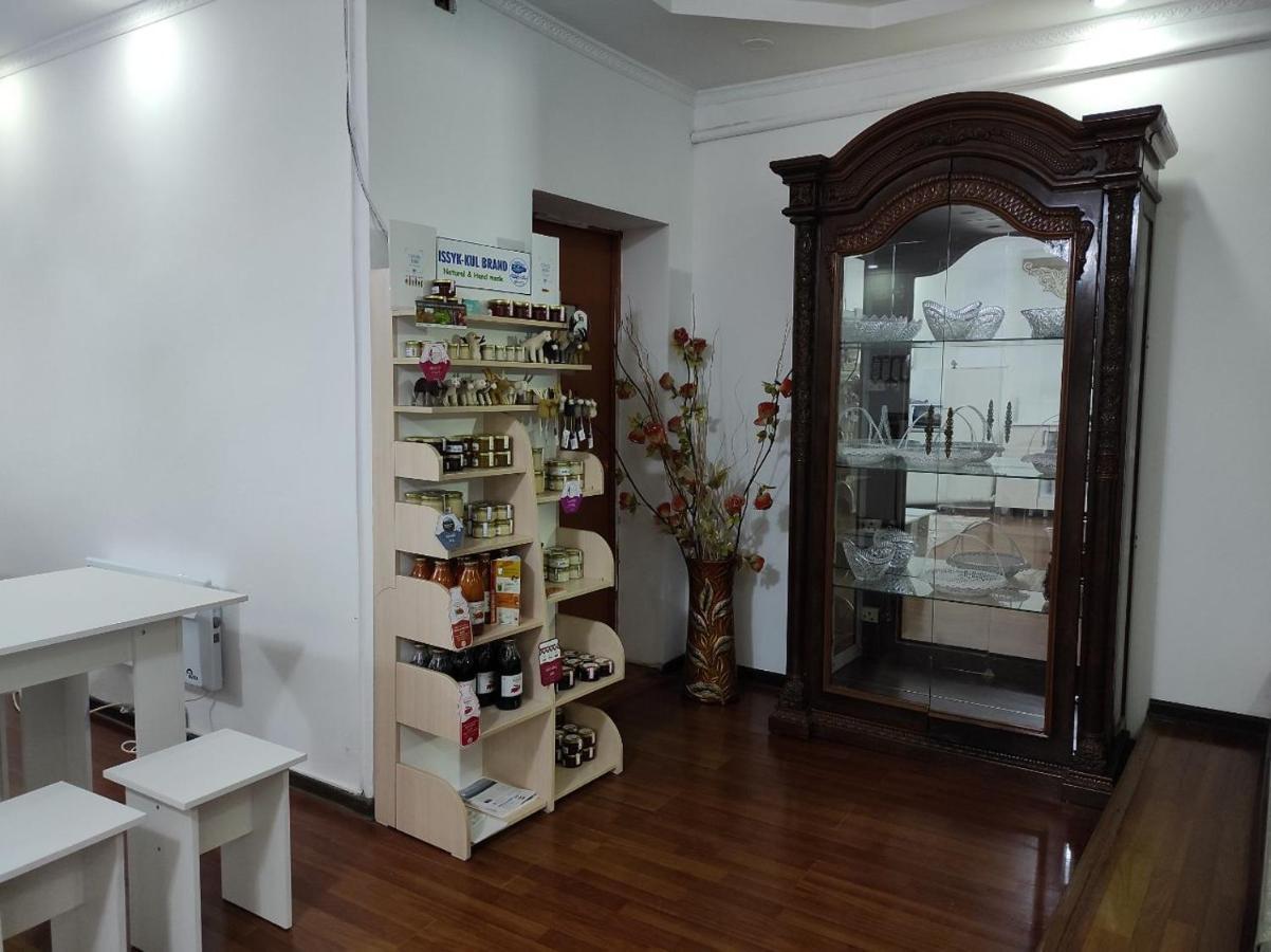 Nomadstan Capsule Hostel Karakol Dış mekan fotoğraf