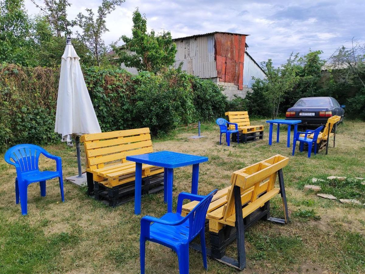 Nomadstan Capsule Hostel Karakol Dış mekan fotoğraf