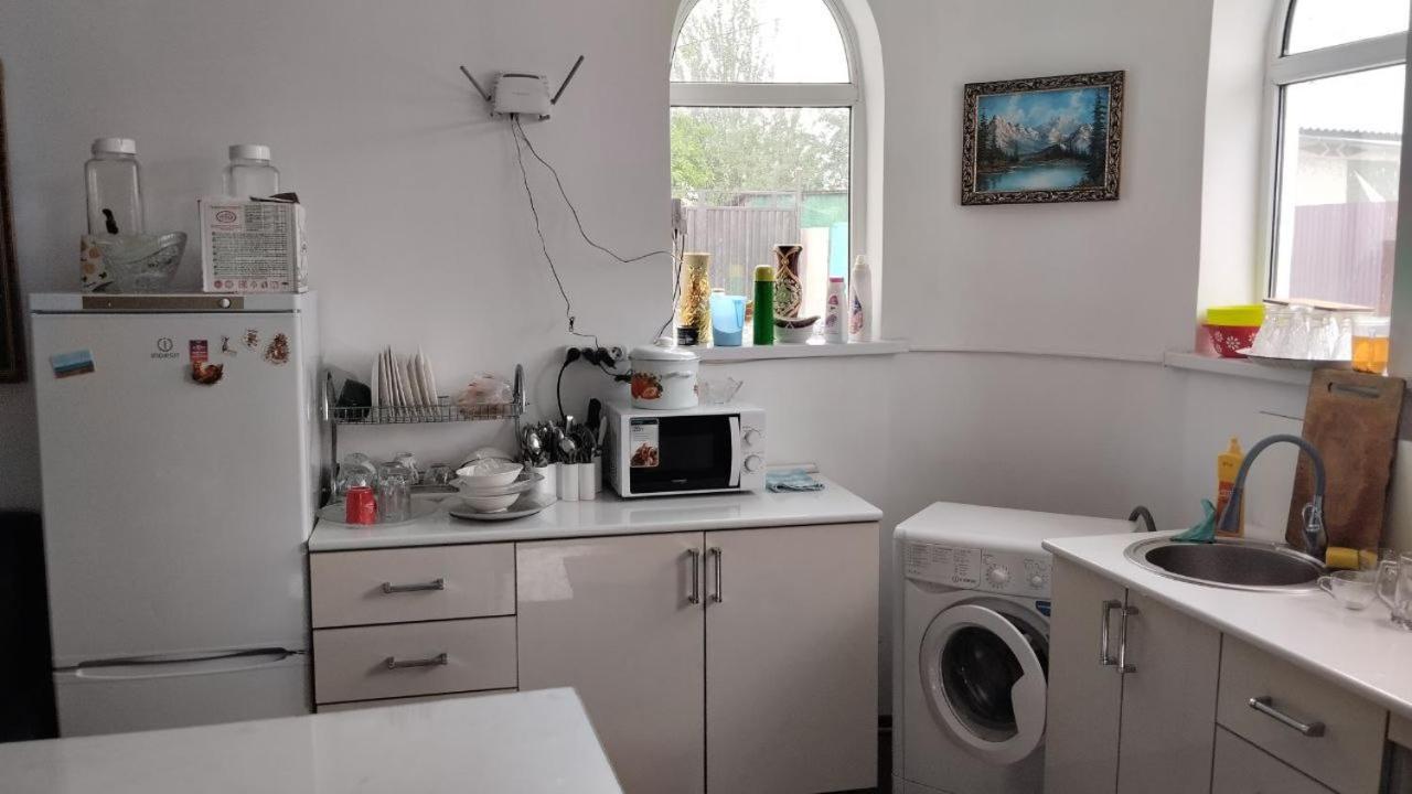 Nomadstan Capsule Hostel Karakol Dış mekan fotoğraf