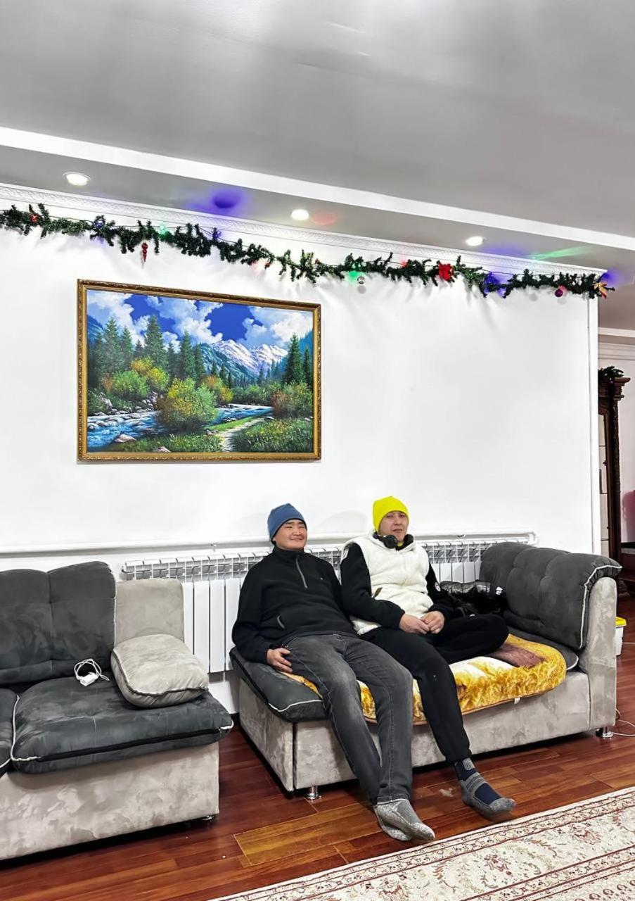 Nomadstan Capsule Hostel Karakol Dış mekan fotoğraf
