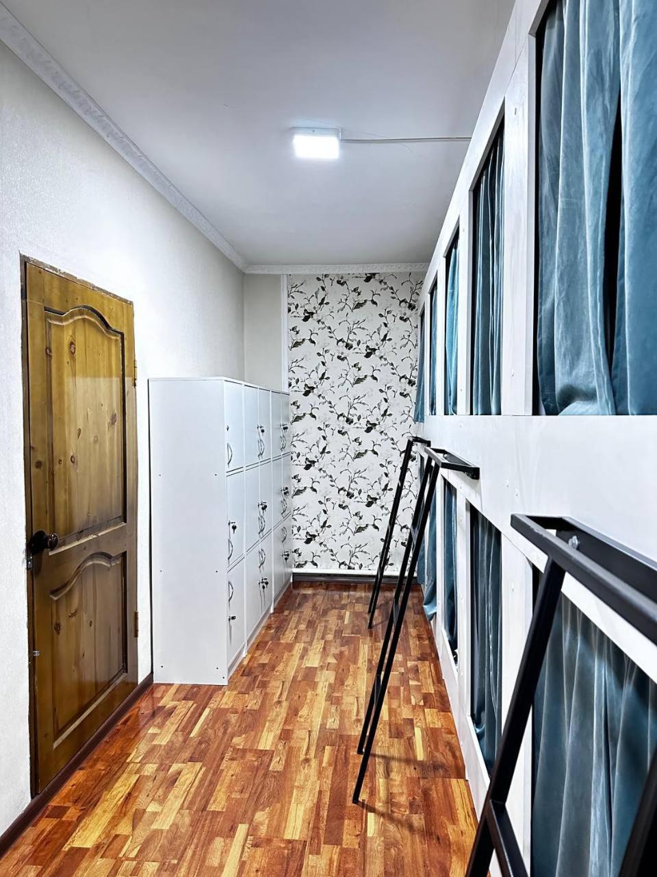 Nomadstan Capsule Hostel Karakol Dış mekan fotoğraf