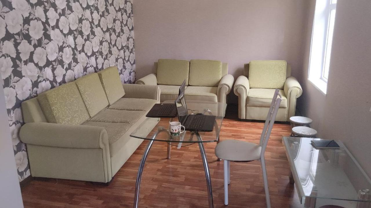 Nomadstan Capsule Hostel Karakol Dış mekan fotoğraf